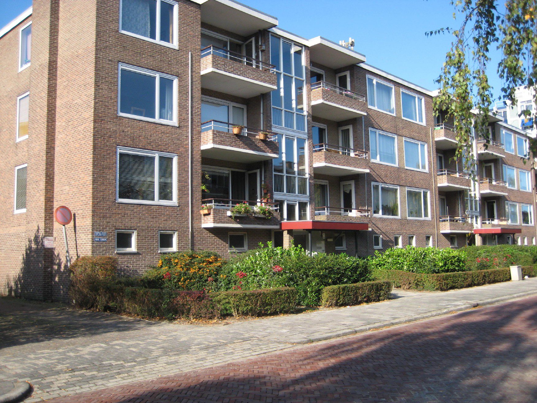 free-sector-houses for rent on Snelliusstraat 168