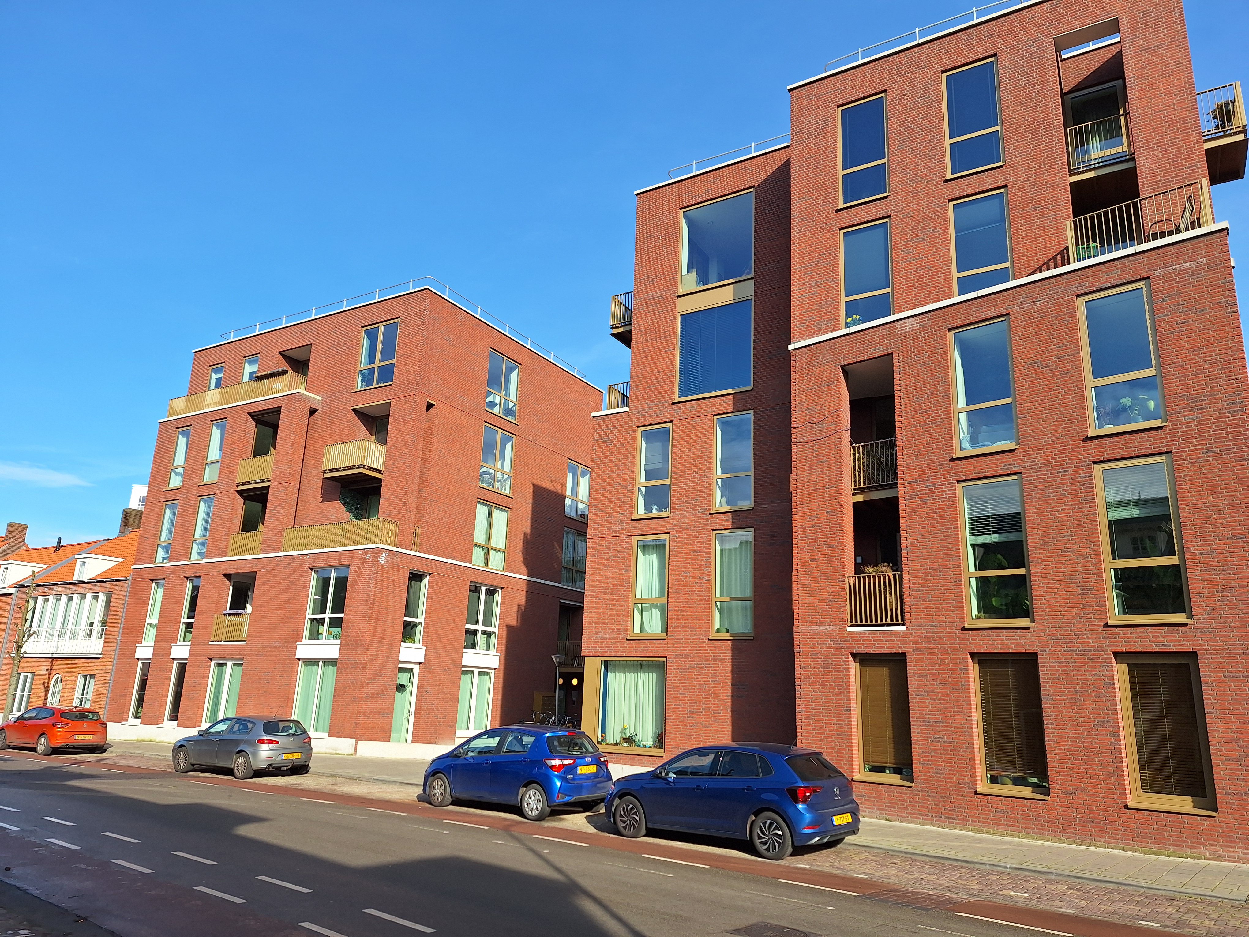 free-sector-houses for rent on Koopvaardijstraat 15-03